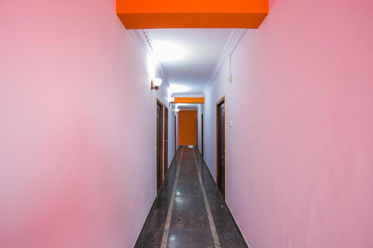 Oyo 16123 Chandana Deluxe Bangalore Exterior photo